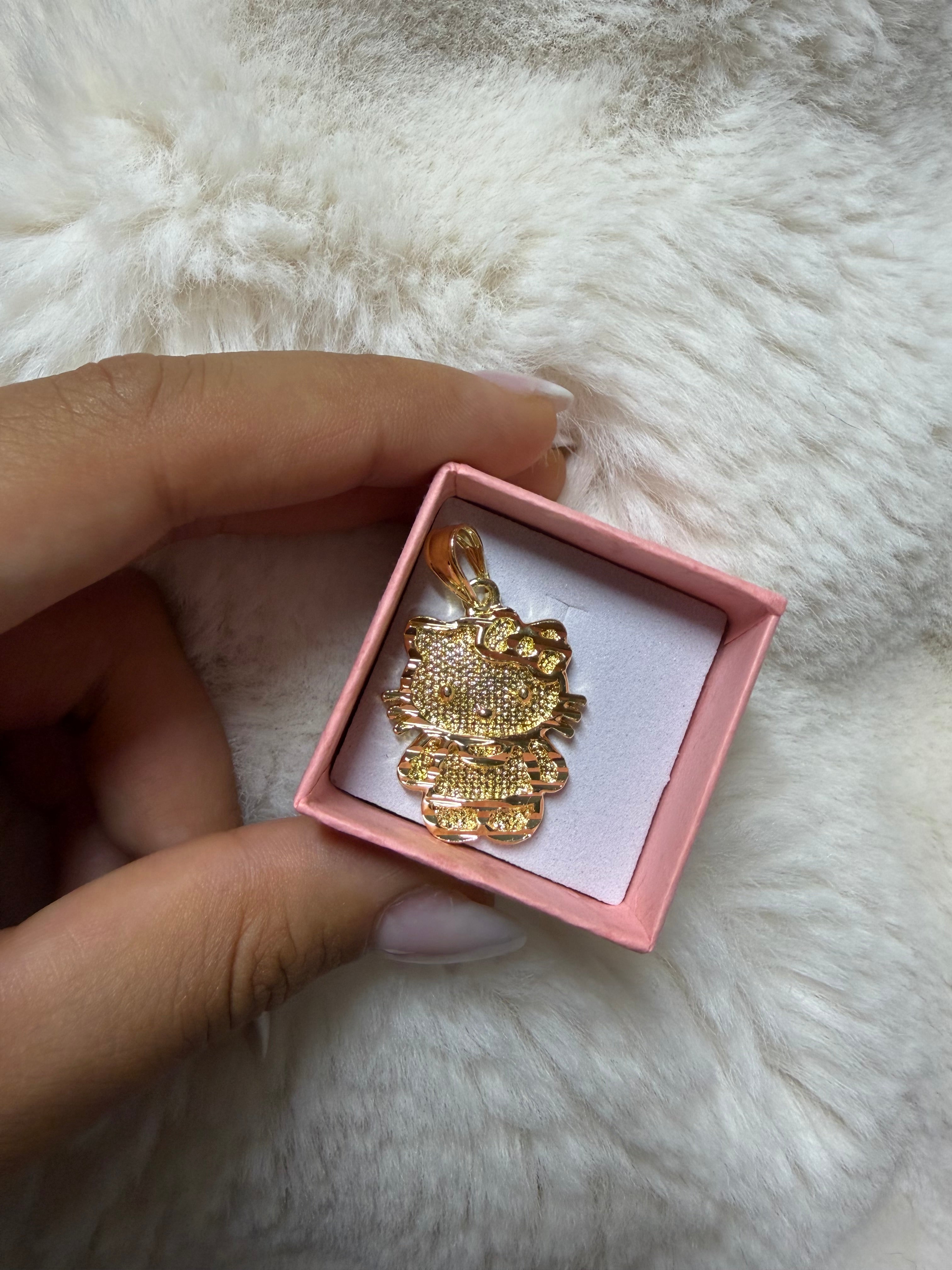BIG HELLO KITTY PENDANT