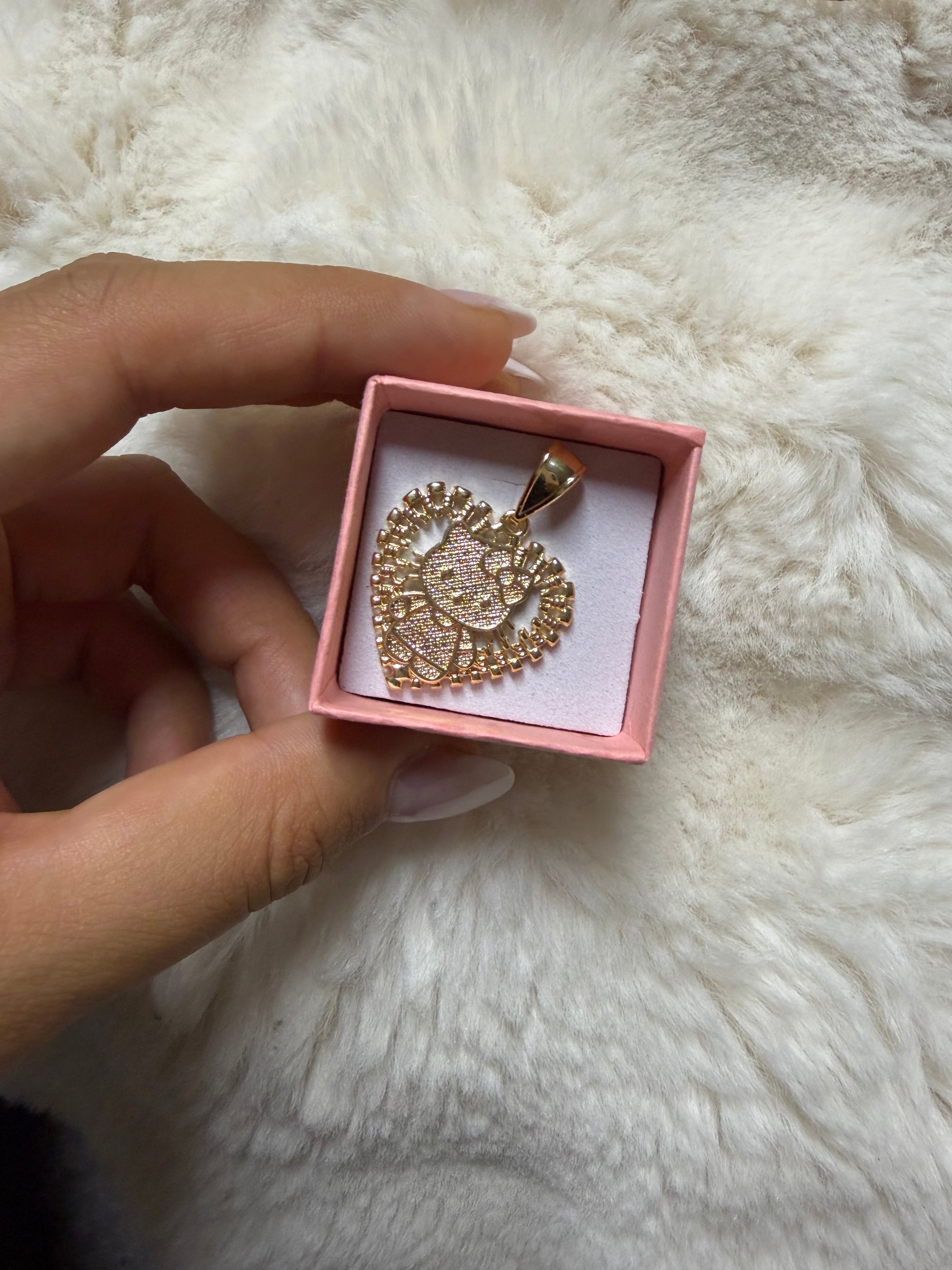 HEART HELLO KITTY NECKLACES