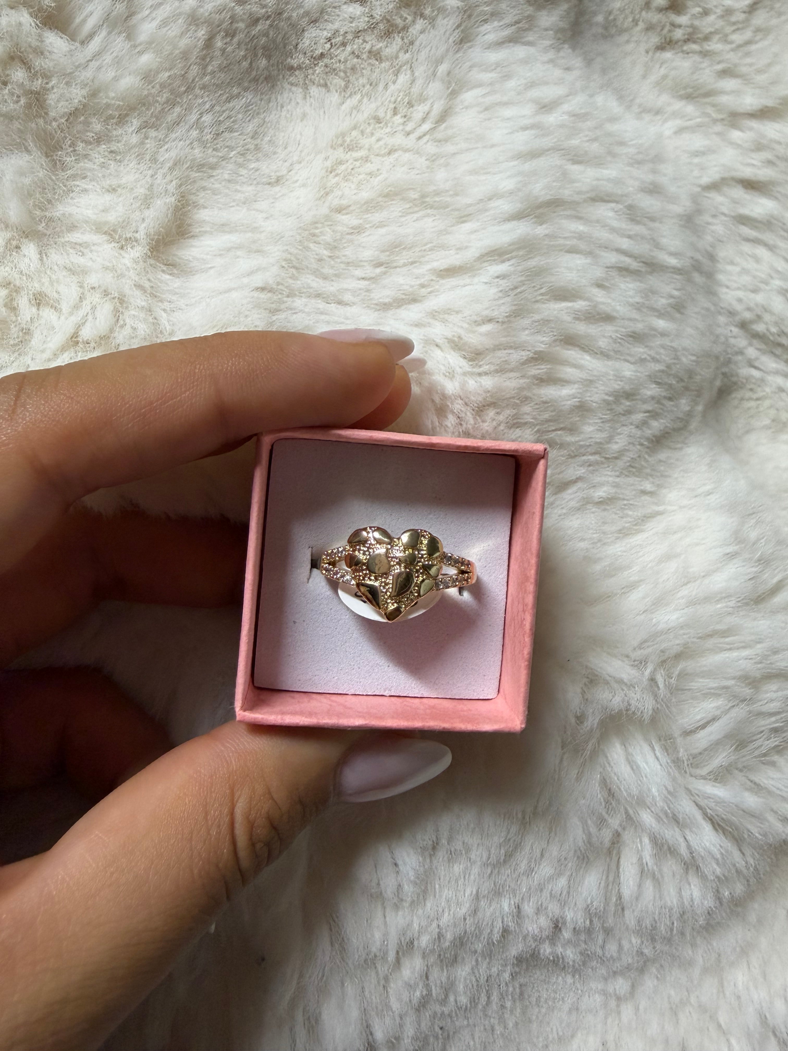 HEART NUGGET RING