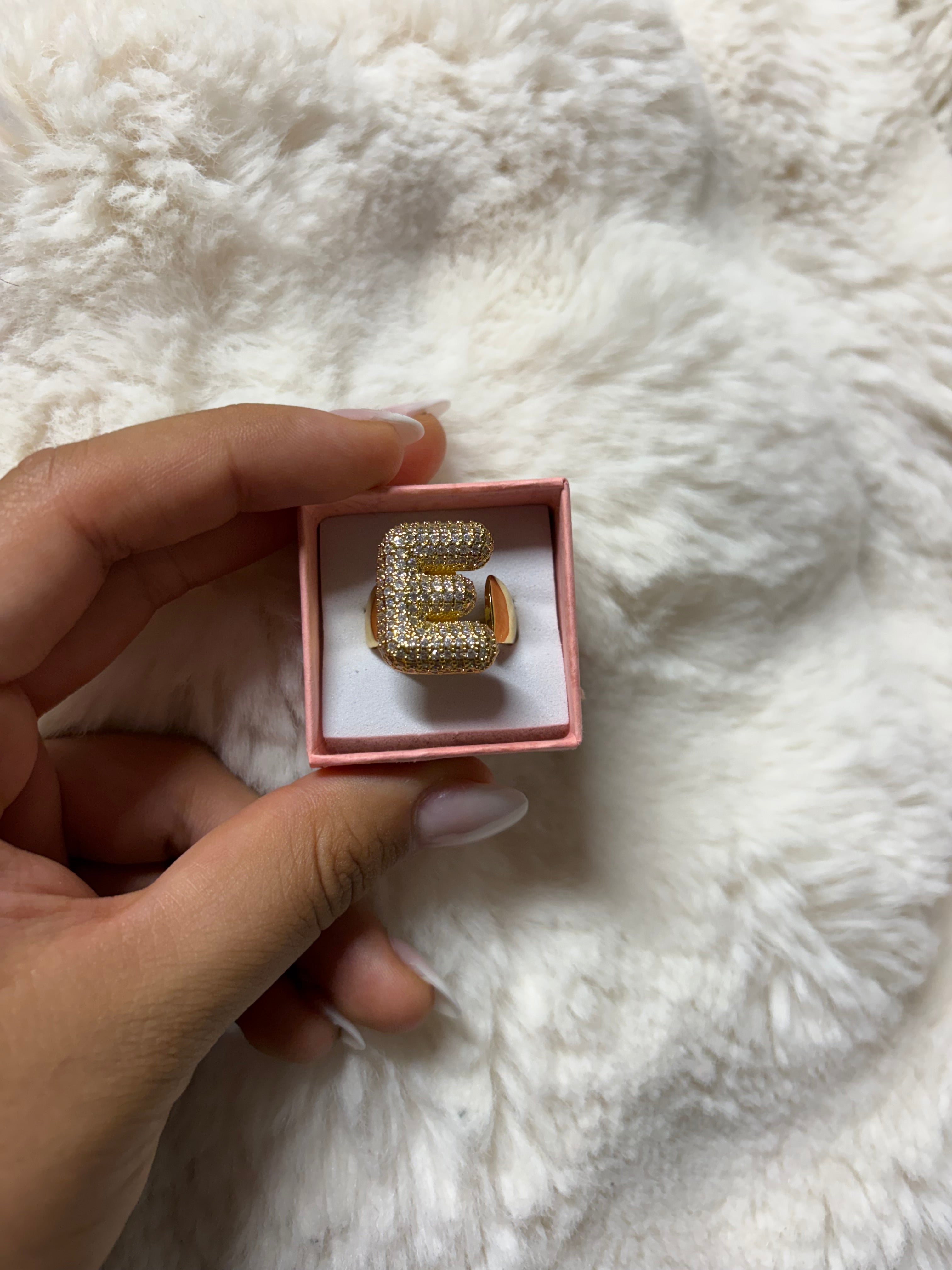LETTER "E" ADJUSTABLE RING