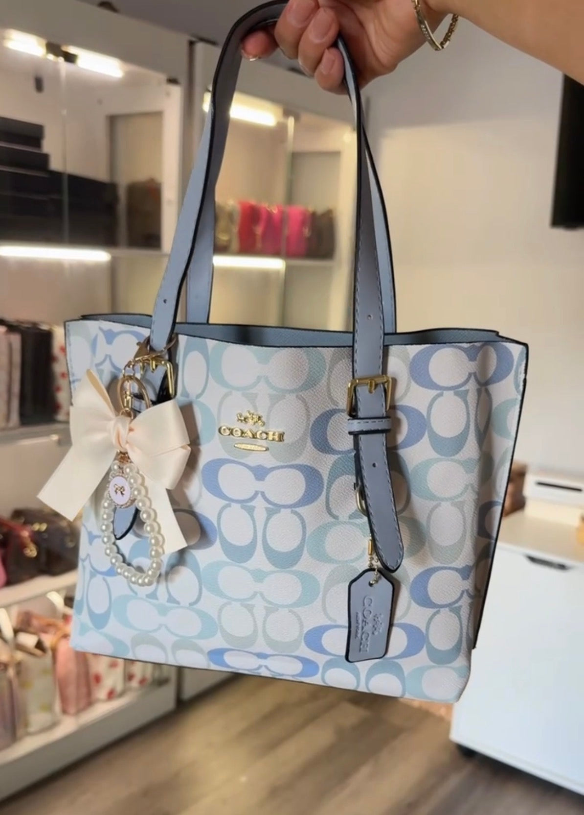 LILIAN HAND BAG WITH BOW