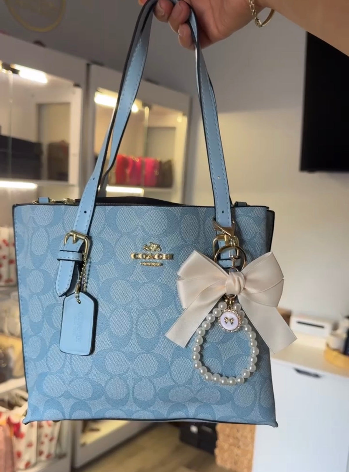 CC BLUE HANDBAG WITH BOW